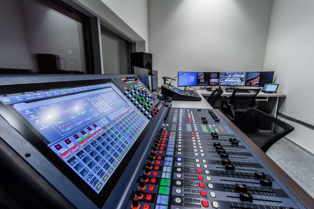 IMG_1975.jpg IMG_1975.jpg