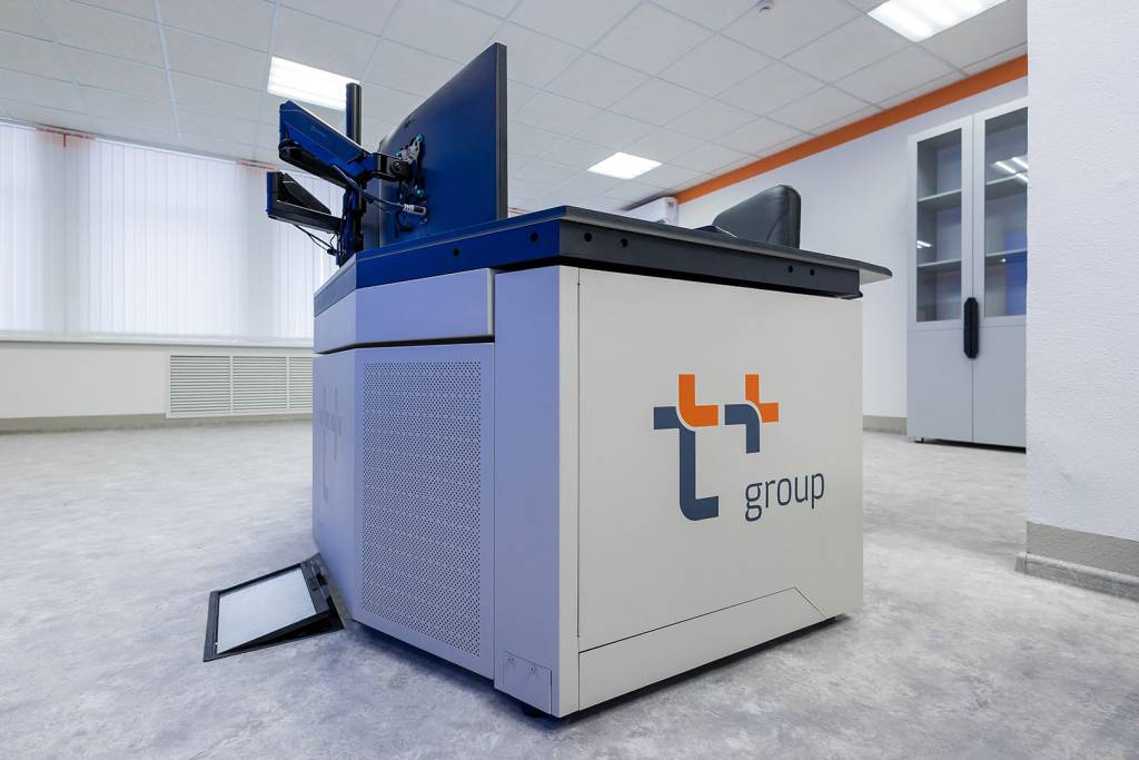 T-Plyus-9.jpg T-Plyus-9.jpg