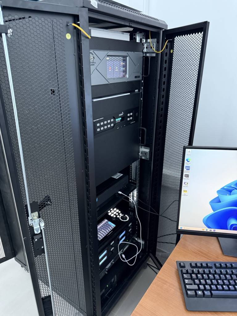 IMG_9301.jpg IMG_9301.jpg