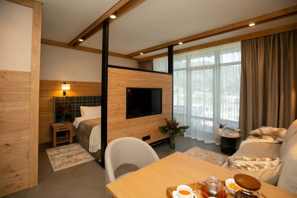 6 (7).jpeg 6 (7).jpeg