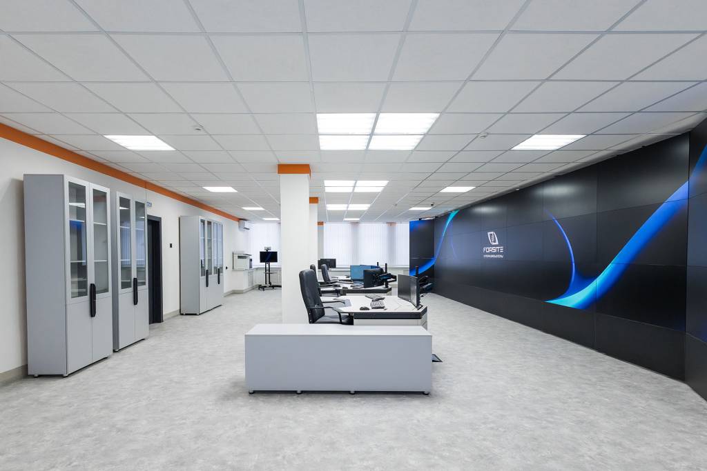 T-Plyus-2.jpg T-Plyus-2.jpg